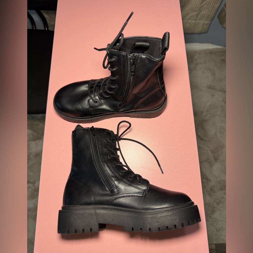 Zara Black Lace-Up Ankle Boots